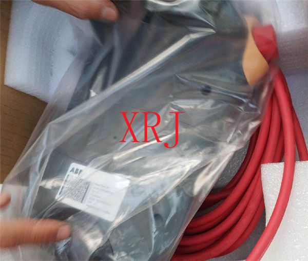 3HAC028357-001 DSQC679 ABB